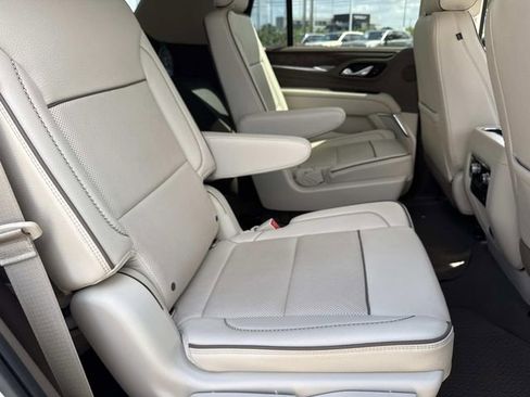 Used 2021 GMC Yukon Denali AWD/4WD image 12