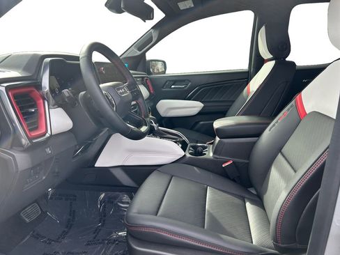 Used 2026 GMC Canyon AT4X image 10