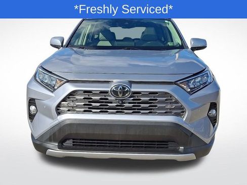 Used 2019 Toyota RAV4 Limited image 2