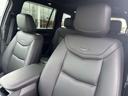 Certified 2024 Cadillac XT6 Luxury w/ LPO, Floor Liner Package AWD/4WD image 20