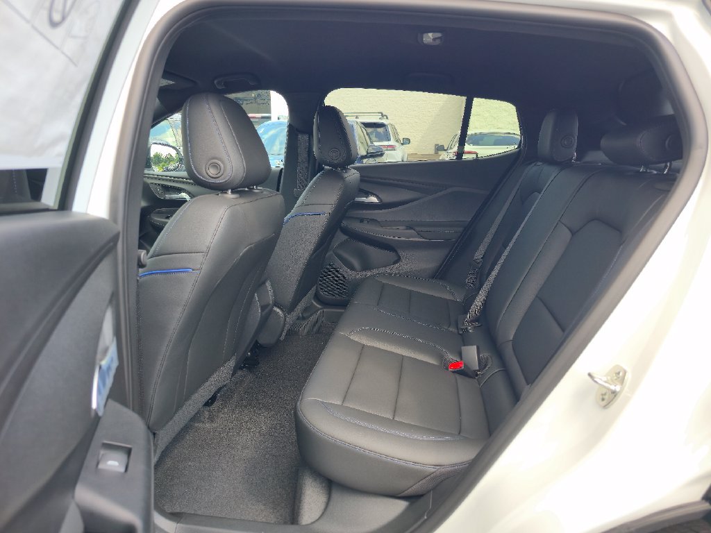 New 2026 Buick Envista Sport Touring w/ Convenience I Package FWD image 23