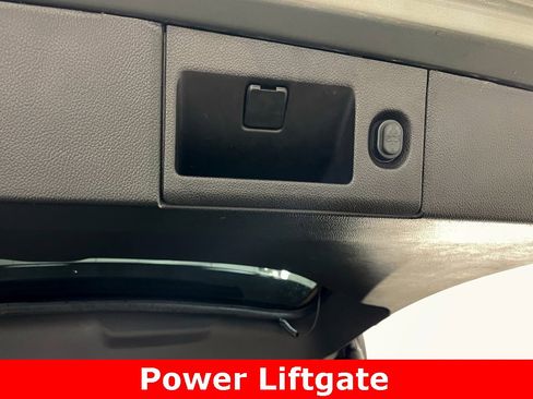 Used 2017 GMC Yukon Denali w/ Open Road Package image 51