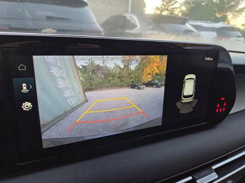Used 2025 Hyundai Palisade SEL AWD/4WD image 16