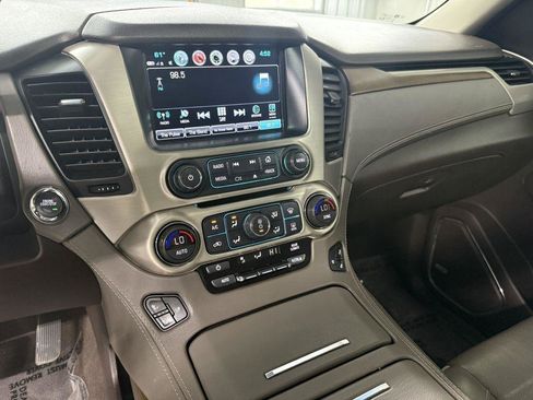 Used 2020 GMC Yukon XL Denali w/ Open Road Package AWD/4WD image 21
