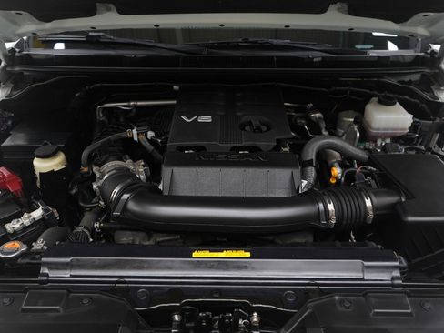 Used 2022 Nissan Frontier SV image 32