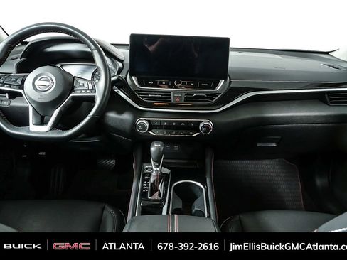 Used 2023 Nissan Altima 2.5 SR w/ SR Premium Package image 21