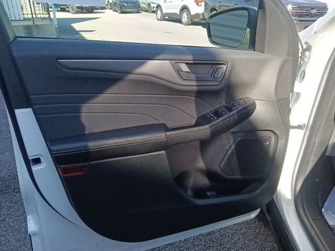 New 2026 Ford Escape Active w/ Cold Weather Package FWD image 11