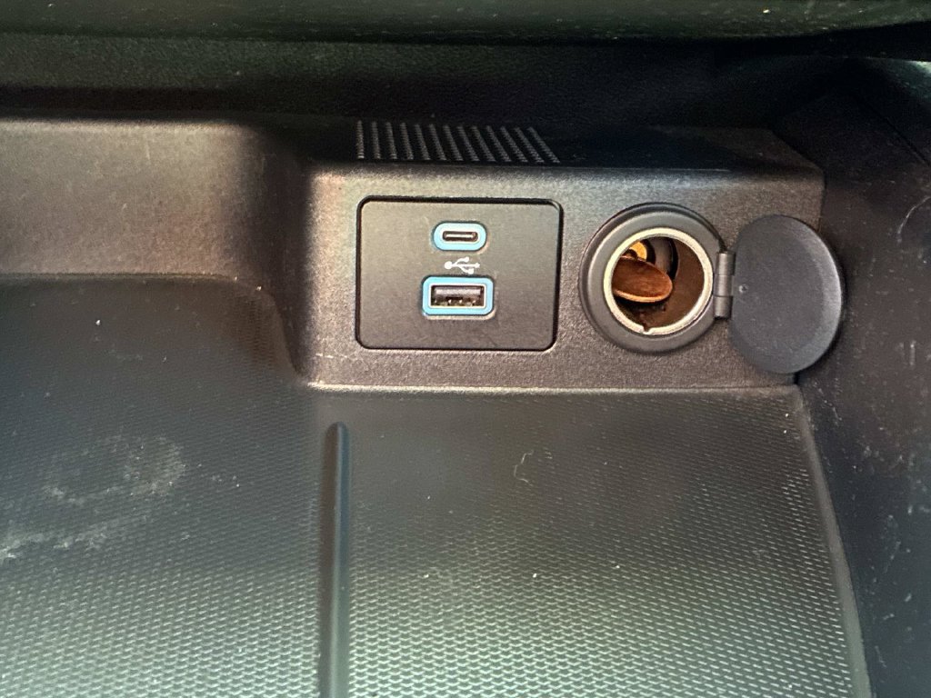 Certified 2021 Ford Escape SE w/ SE Sport Appearance Package AWD/4WD image 30