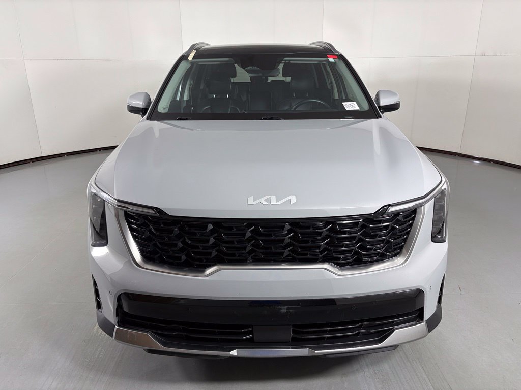 Used 2025 Kia Sorento S w/ Panoramic Sunroof Package FWD image 3