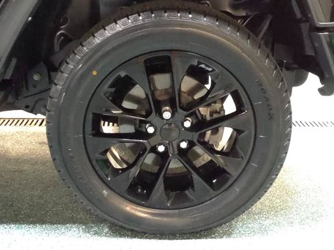Used 2021 Jeep Wrangler Unlimited Sahara AWD/4WD image 11