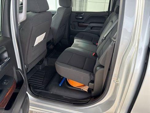 Used 2018 GMC Sierra 1500 SLE w/ SLE Value Package image 11