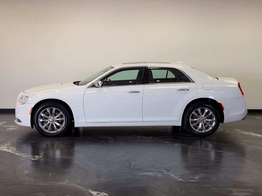 Used 2015 Chrysler 300 C w/ Light Group AWD/4WD image 22