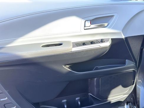 Used 2025 Toyota Sienna XLE image 25