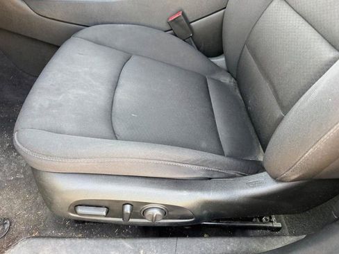 Used 2021 Chevrolet Malibu LT image 17