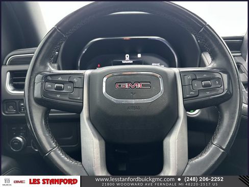 Used 2023 GMC Yukon XL SLT AWD/4WD image 23