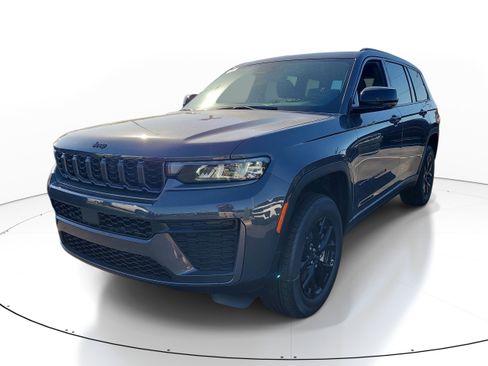 New 2026 Jeep Grand Cherokee L 2WD image 4