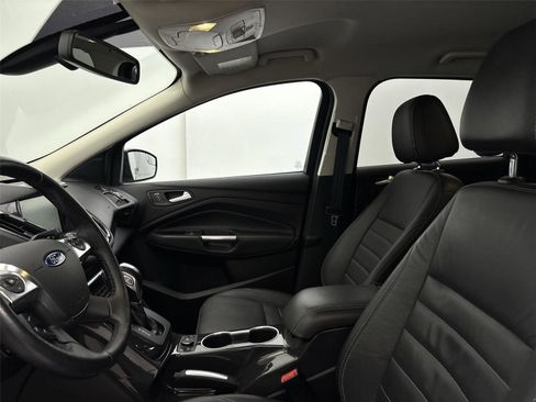 Used 2015 Ford Escape Titanium image 24