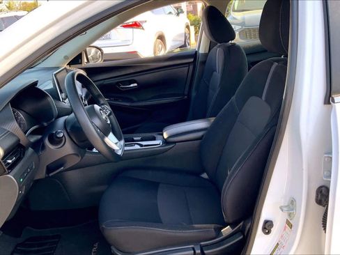 Used 2024 Nissan Sentra SV image 8