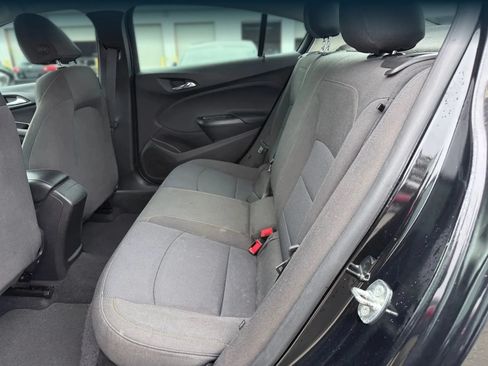 Used 2018 Chevrolet Cruze LS FWD image 21