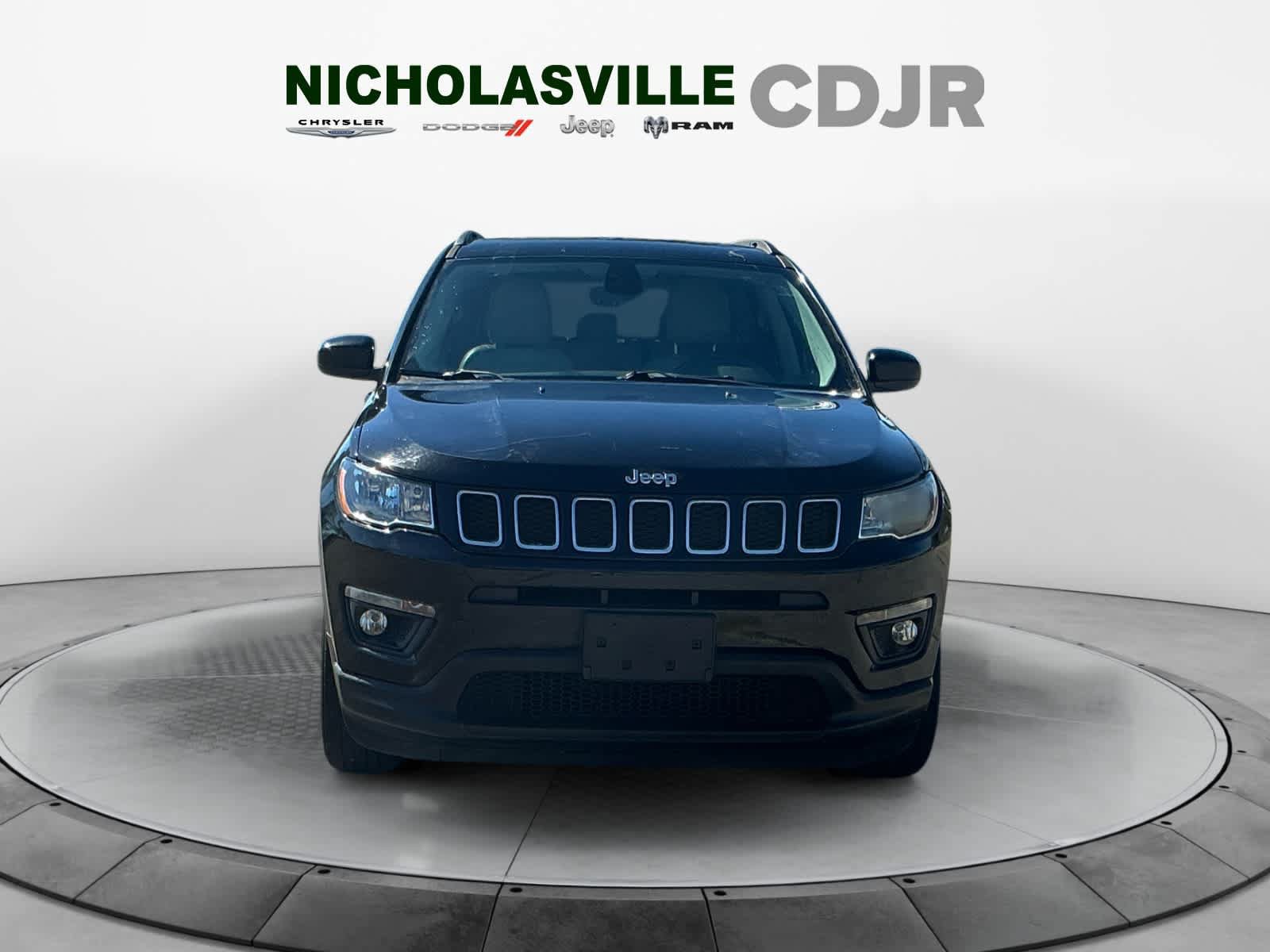Used 2019 Jeep Compass Latitude w/ Popular Equipment Group AWD/4WD image 8
