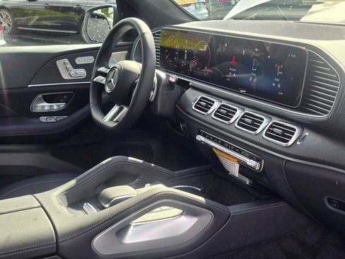 New 2026 Mercedes-Benz GLS 450 4MATIC image 29