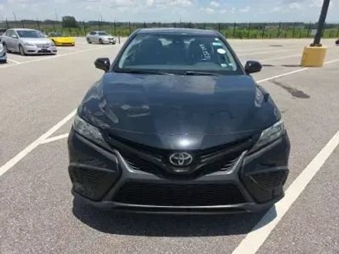 Used 2021 Toyota Camry SE FWD image 6
