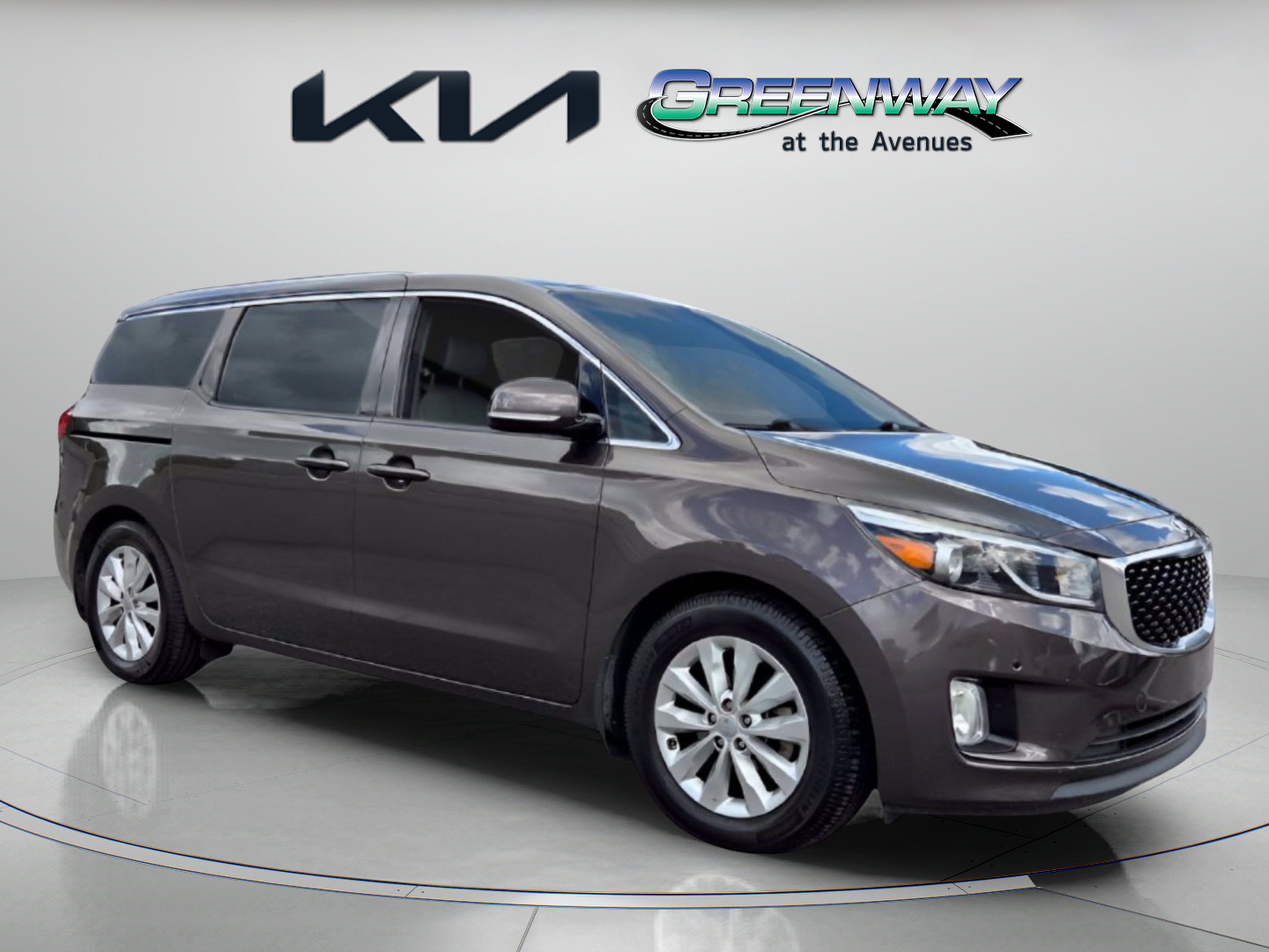 Used 2017 Kia Sedona EX FWD image 1