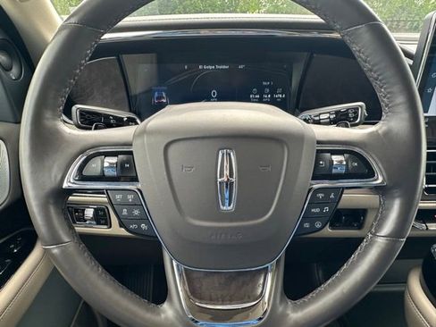 Used 2023 Lincoln Navigator Reserve AWD/4WD image 41