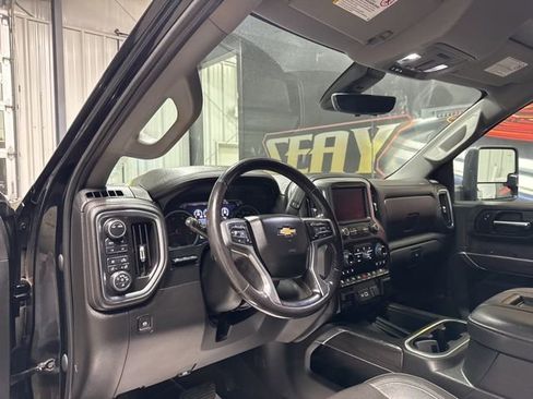 Used 2020 Chevrolet Silverado 2500 LTZ w/ LTZ Premium Package image 5