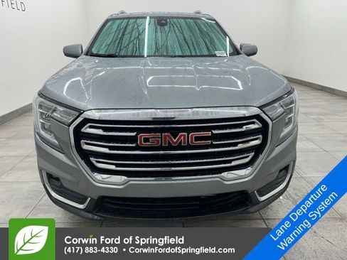 Used 2023 GMC Terrain SLT image 6