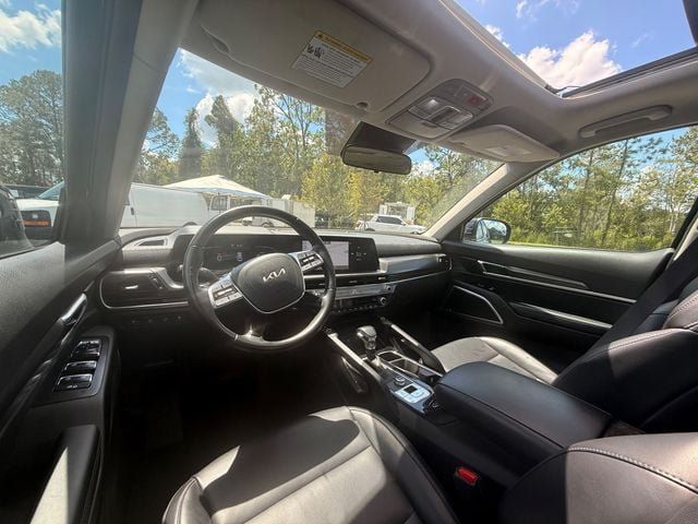 Used 2025 Kia Telluride S FWD image 13