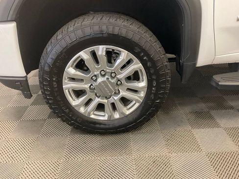 Used 2022 GMC Sierra 3500 Denali AWD/4WD image 18