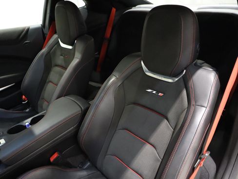 Used 2017 Chevrolet Camaro ZL1 image 18