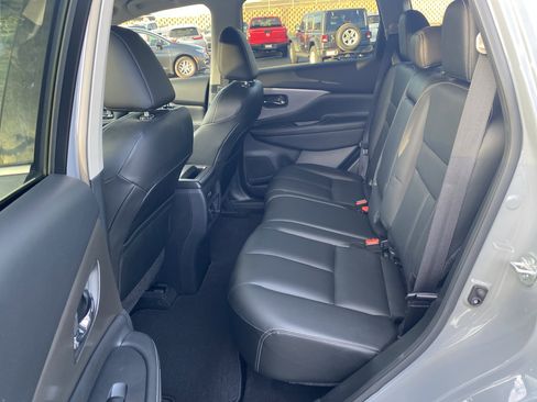 Used 2023 Nissan Murano SV w/ SV Midnight Edition Package image 18