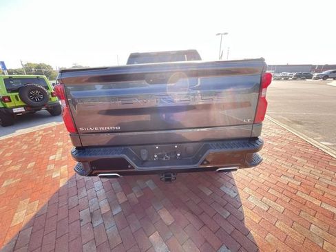 Used 2019 Chevrolet Silverado 1500 LT Trail Boss w/ Convenience Package AWD/4WD image 32