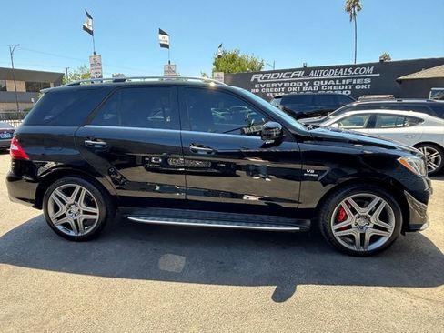Used 2015 Mercedes-Benz ML 63 AMG 4MATIC w/ AMG Performance Package image 25