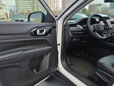 Used 2022 Jeep Compass Trailhawk image 19