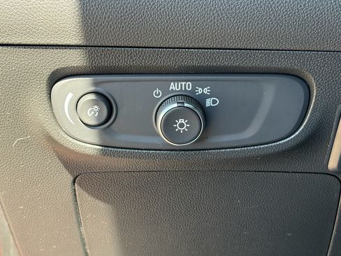Used 2024 Buick Encore GX Preferred FWD image 17