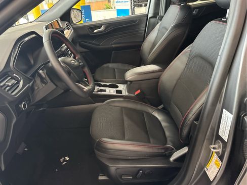 New 2025 Ford Escape ST-Line w/ Tech Pack #1 image 14