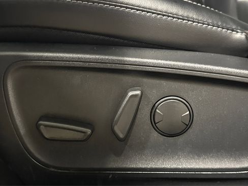 Used 2025 Ford Escape Platinum AWD/4WD image 19