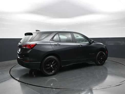 Used 2022 Chevrolet Equinox LS AWD/4WD image 7