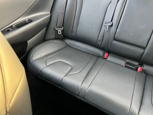 Used 2025 Hyundai Elantra Limited image 42