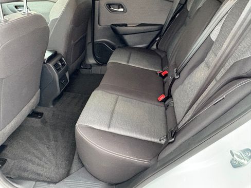 Certified 2023 Nissan Rogue SV FWD image 34