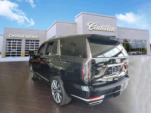 New 2026 Cadillac Escalade Platinum Luxury AWD/4WD image 2