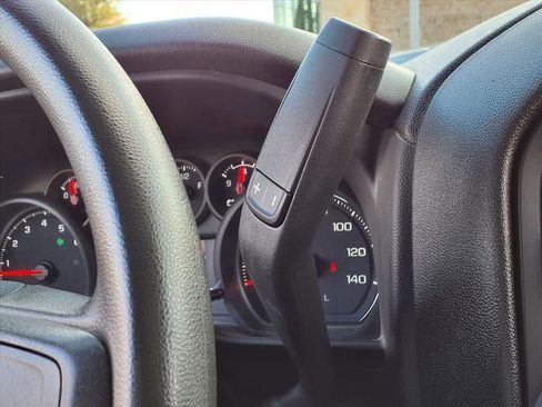 Used 2024 Chevrolet Silverado 2500 Custom w/ Custom Value Package image 16