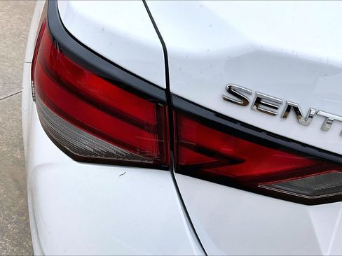 Used 2024 Nissan Sentra SV FWD image 29