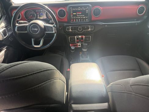 Used 2020 Jeep Wrangler Unlimited Rubicon AWD/4WD image 10