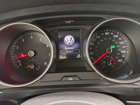 Used 2018 Volkswagen Tiguan SEL w/ 3rd Row Seat Package AWD/4WD image 32