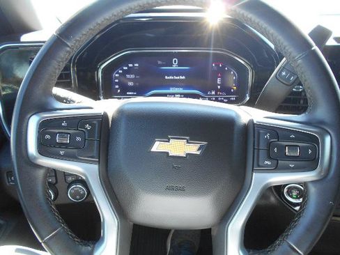 Used 2024 Chevrolet Silverado 2500 LT AWD/4WD image 18