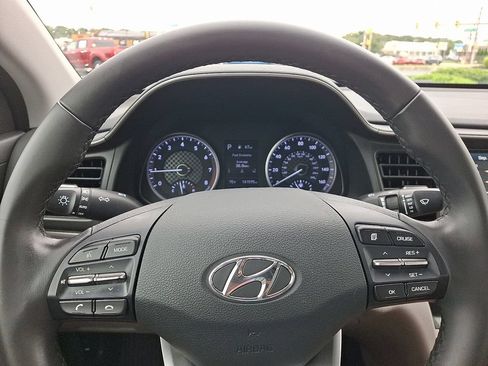 Used 2019 Hyundai Elantra Value Edition FWD image 20